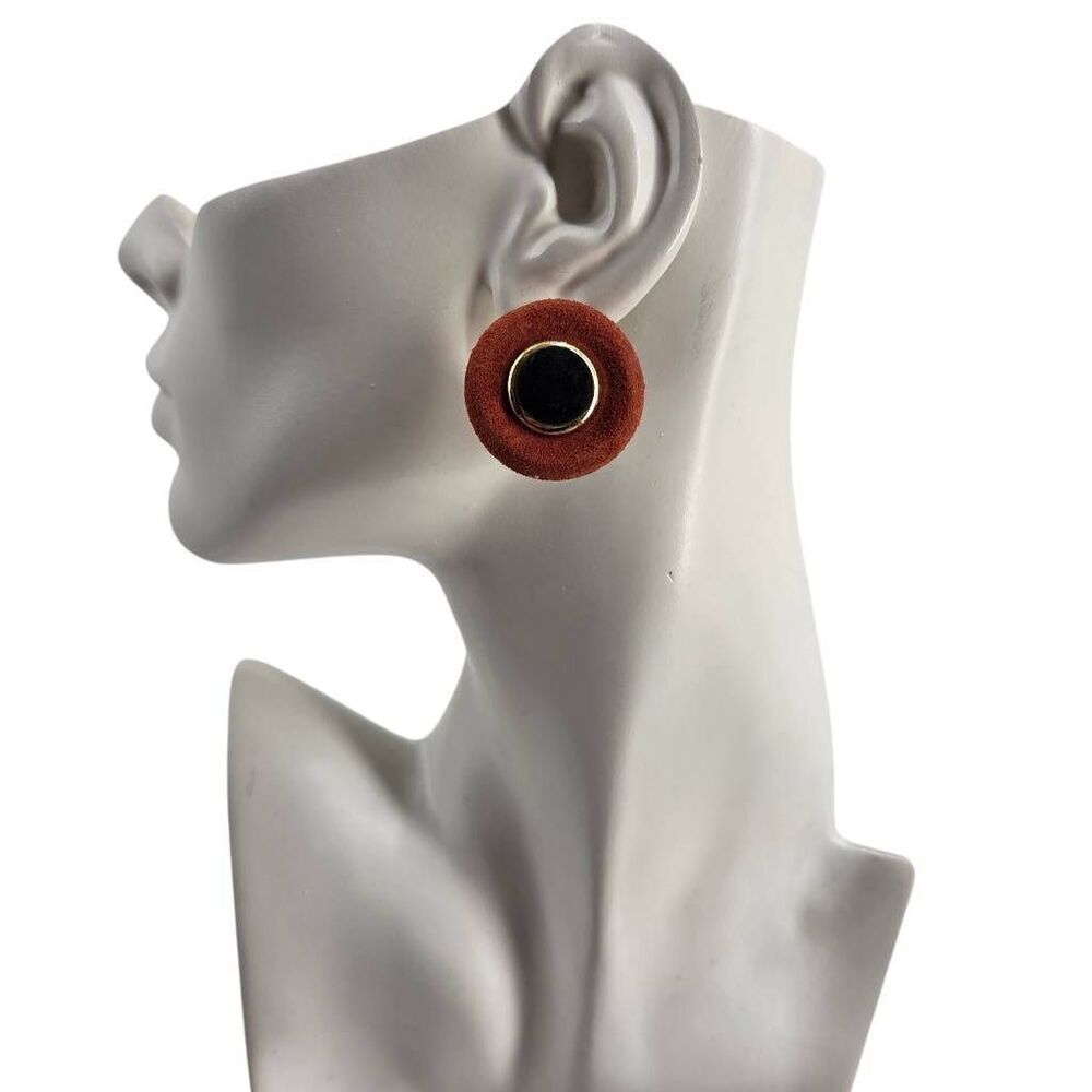 Vintage Rust Velvet & Black Cabochon Clip-On Earrings | 1.34”